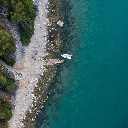 Immortelle Deluxe Beachfront Villa Murter